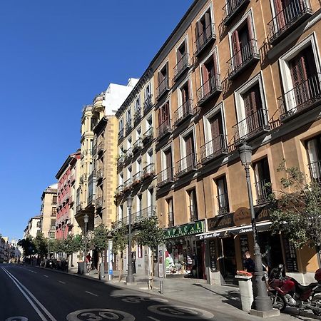 Dplace To Be - Exclusive Apartments In Historic Center Madrid Luaran gambar