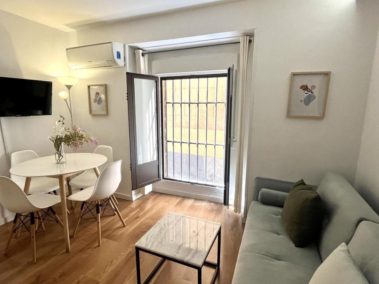 Dplace To Be - Exclusive Apartments In Historic Center Madrid Bilik gambar