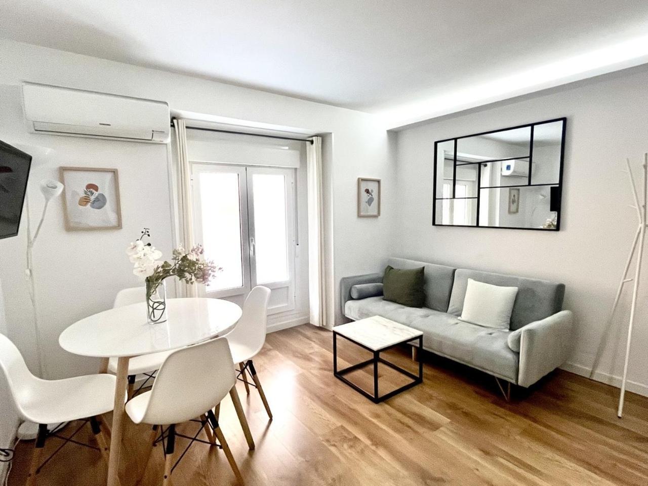 Dplace To Be - Exclusive Apartments In Historic Center Madrid Bilik gambar