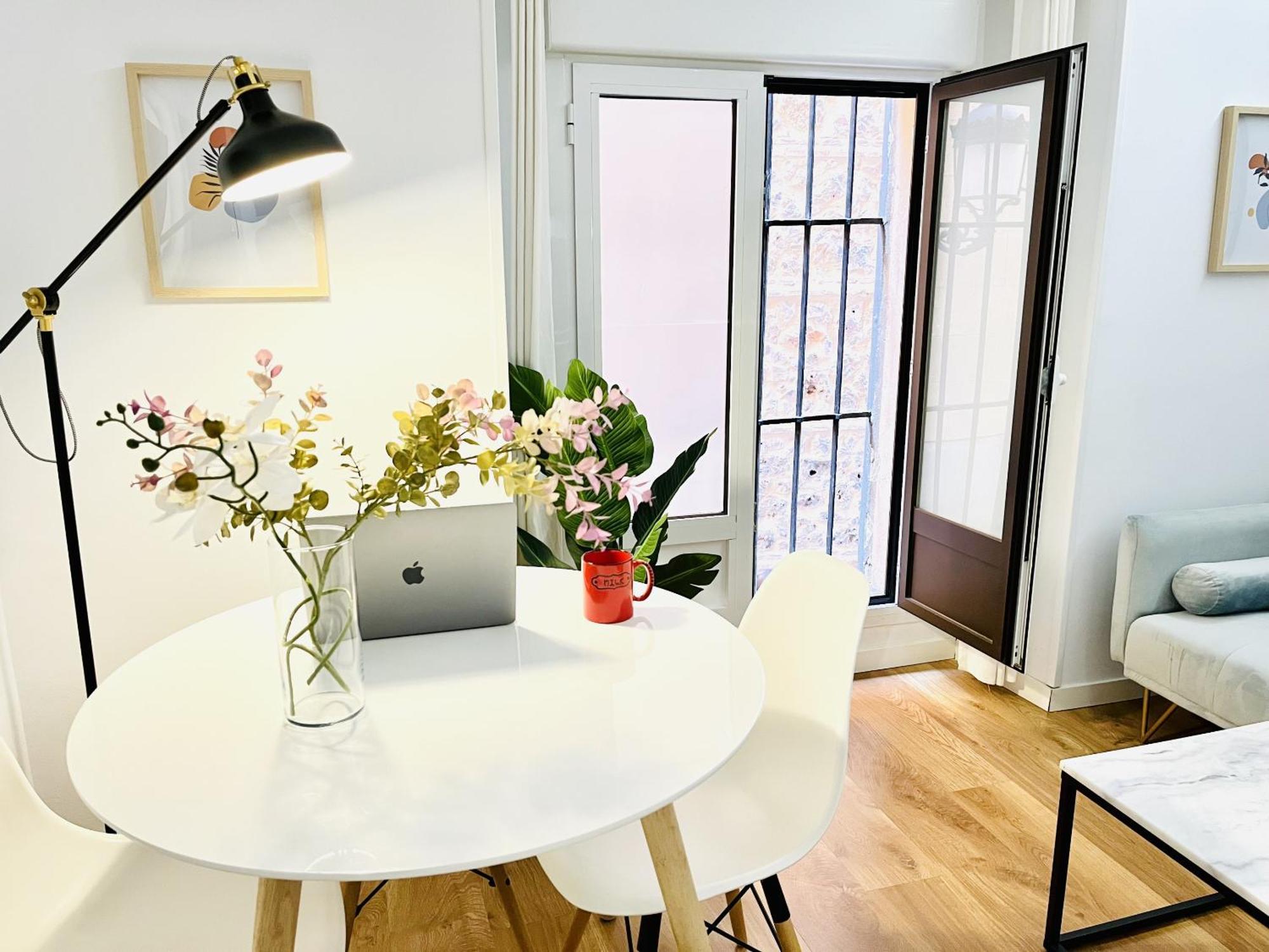 Dplace To Be - Exclusive Apartments In Historic Center Madrid Bilik gambar
