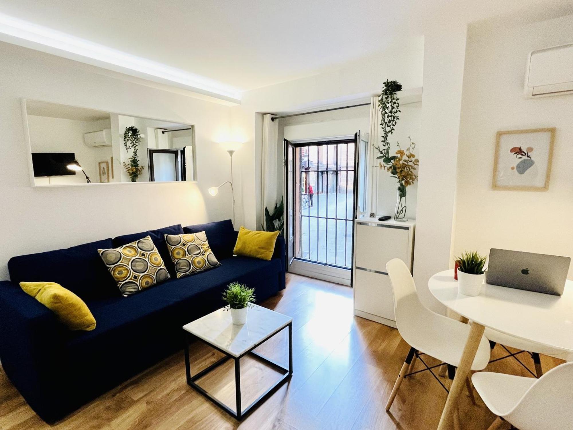 Dplace To Be - Exclusive Apartments In Historic Center Madrid Bilik gambar